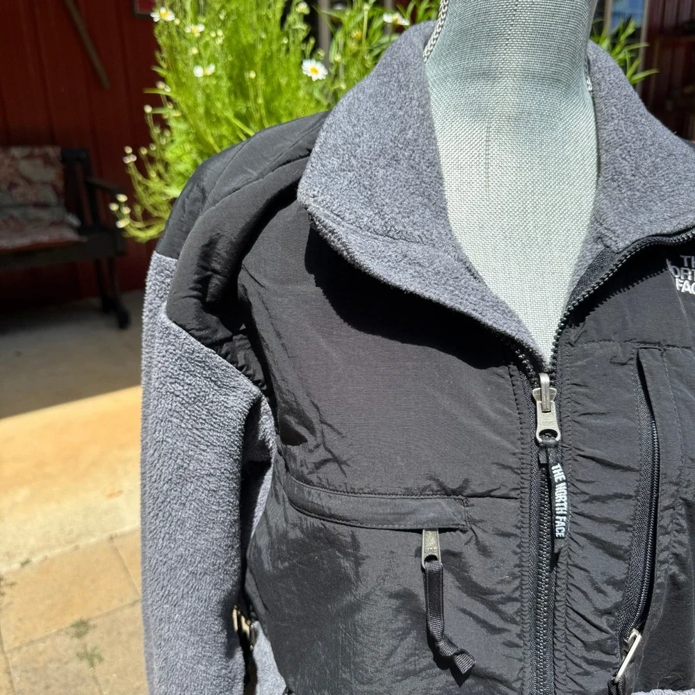 The North Face Men Retro Denali Jacket Grey Black Full Zip Fleece NF0A3XAU Large